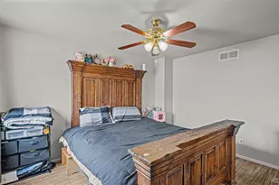 11049 Eagle Creek Pkwy, Commerce City, CO 80022 - Photo 13