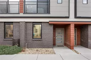 2350 Tremont Pl, Denver, CO 80205 - Photo 3