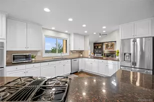 7170 S Espana Way, Centennial, CO 80016 - Photo 9