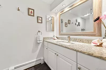 1570 S Macon Street, Aurora, CO 80012 - Photo 17