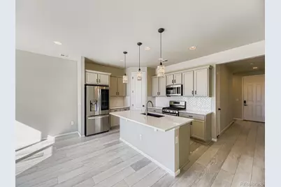 107 S Edge Cliff Street, Castle Rock, CO 80104 - Photo 9