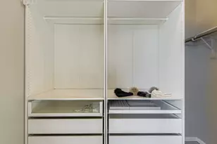 107 S Edge Cliff St, Castle Rock, CO 80104 - Photo 17