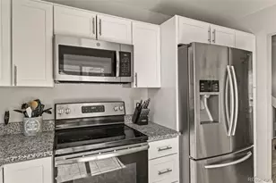 19570 E Batavia Dr, Aurora, CO 80011 - Photo 11
