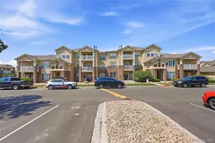 5755 N Genoa Way, Aurora, CO 80019 - Photo 7