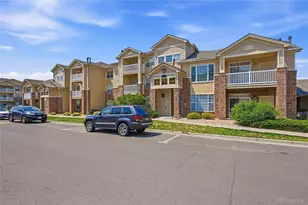 5755 N Genoa Way, Aurora, CO 80019 - Photo 3