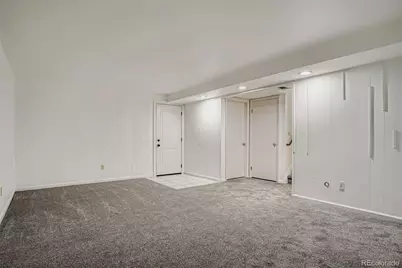 2052 S Worchester Way, Aurora, CO 80014 - Photo 23