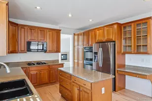 760 Ridgemont Cir, Highlands Ranch, CO 80126 - Photo 11