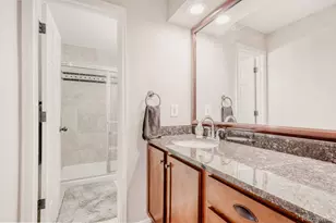 200 S Dearborn Cir, Aurora, CO 80012 - Photo 15