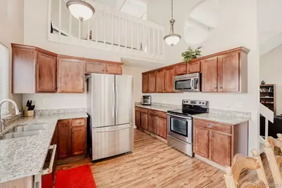 200 S Dearborn Circle, Aurora, CO 80012 - Photo 9