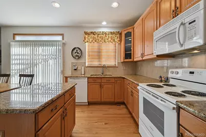 7384 S Memphis Street, Aurora, CO 80016 - Photo 9