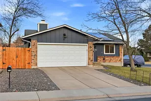 2540 S Deframe St, Lakewood, CO 80228 - Photo 3
