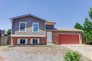 19743 E Oxford Dr, Aurora, CO 80013 - Photo 3