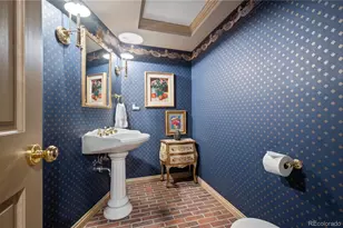 8505 E Temple Dr, Denver, CO 80237 - Photo 35