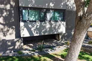 2 Adams St, Denver, CO 80206 - Photo 19