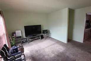 1036 Mobile St, Aurora, CO 80011 - Photo 5