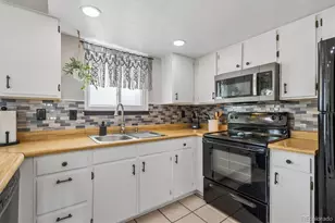 17495 E Chenango Dr, Aurora, CO 80015 - Photo 11