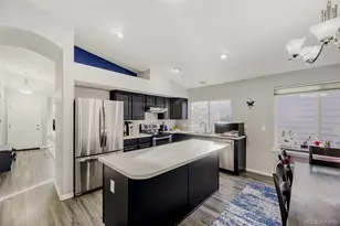 7085 Leopard Gate, Lone Tree, CO 80124 - Photo 3