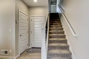 8863 E 55th Ave, Denver, CO 80238 - Photo 7