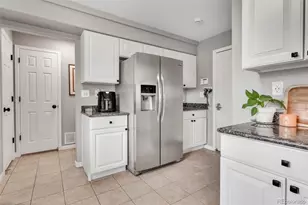 4715 Hunterwood Dr, Highlands Ranch, CO 80130 - Photo 7