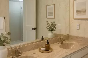 3511 S Hillcrest Dr, Denver, CO 80237 - Photo 15