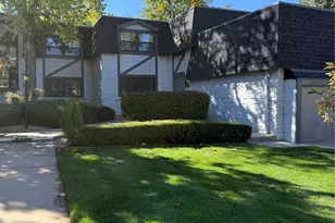 3511 S Hillcrest Dr, Denver, CO 80237 - Photo 1