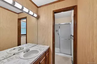 8672 E Amherst Dr, Denver, CO 80231 - Photo 15