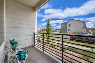 6153 N Ceylon St, Denver, CO 80249 - Photo 9