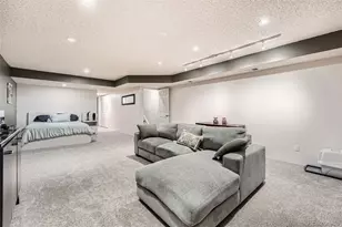 8095 E Colorado Ave, Denver, CO 80231 - Photo 15