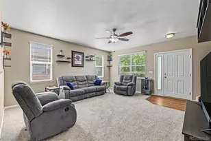 430 N Langdale Way, Aurora, CO 80018 - Photo 3