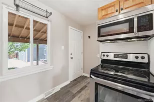 1781 Kingston St, Aurora, CO 80010 - Photo 9