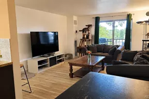 2325 S Linden Ct, Denver, CO 80222 - Photo 3