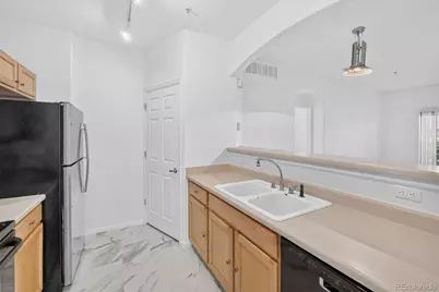 5255 Memphis Street #706, Denver, CO 80239 - Photo 15