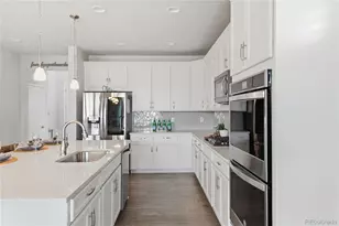 27141 E Frost Pl, Aurora, CO 80016 - Photo 9