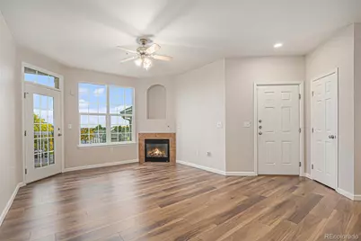 5705 N Genoa Way #206, Aurora, CO 80019 - Photo 3