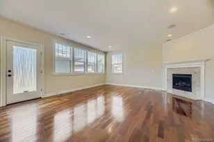 4927 S Addison Way, Aurora, CO 80016 - Photo 9