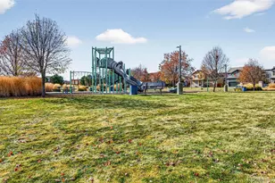 9758 Laredo Street, Commerce City, CO 80022 - Photo 37