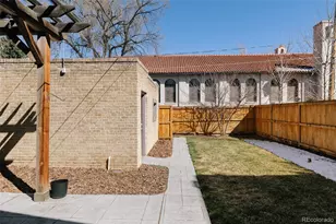 2218 Cherry St, Denver, CO 80207 - Photo 27