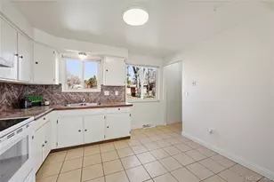 8243 Brooks Dr, Arvada, CO 80004 - Photo 7