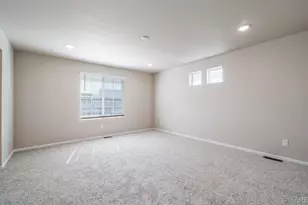 22362 E 38th Pl, Aurora, CO 80019 - Photo 17