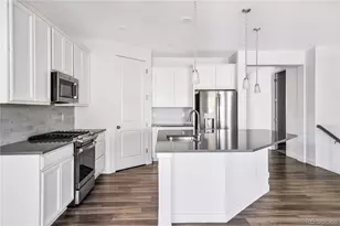 8595 S Quemoy St, Aurora, CO 80016 - Photo 15