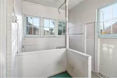 385 S Logan Street, Denver, CO 80209 - Photo 23