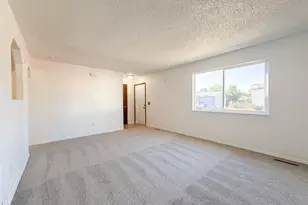 2162 Wedgewood Dr, Greeley, CO 80631 - Photo 9
