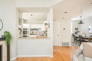 2934 Champa St, Denver, CO 80205 - Photo 11