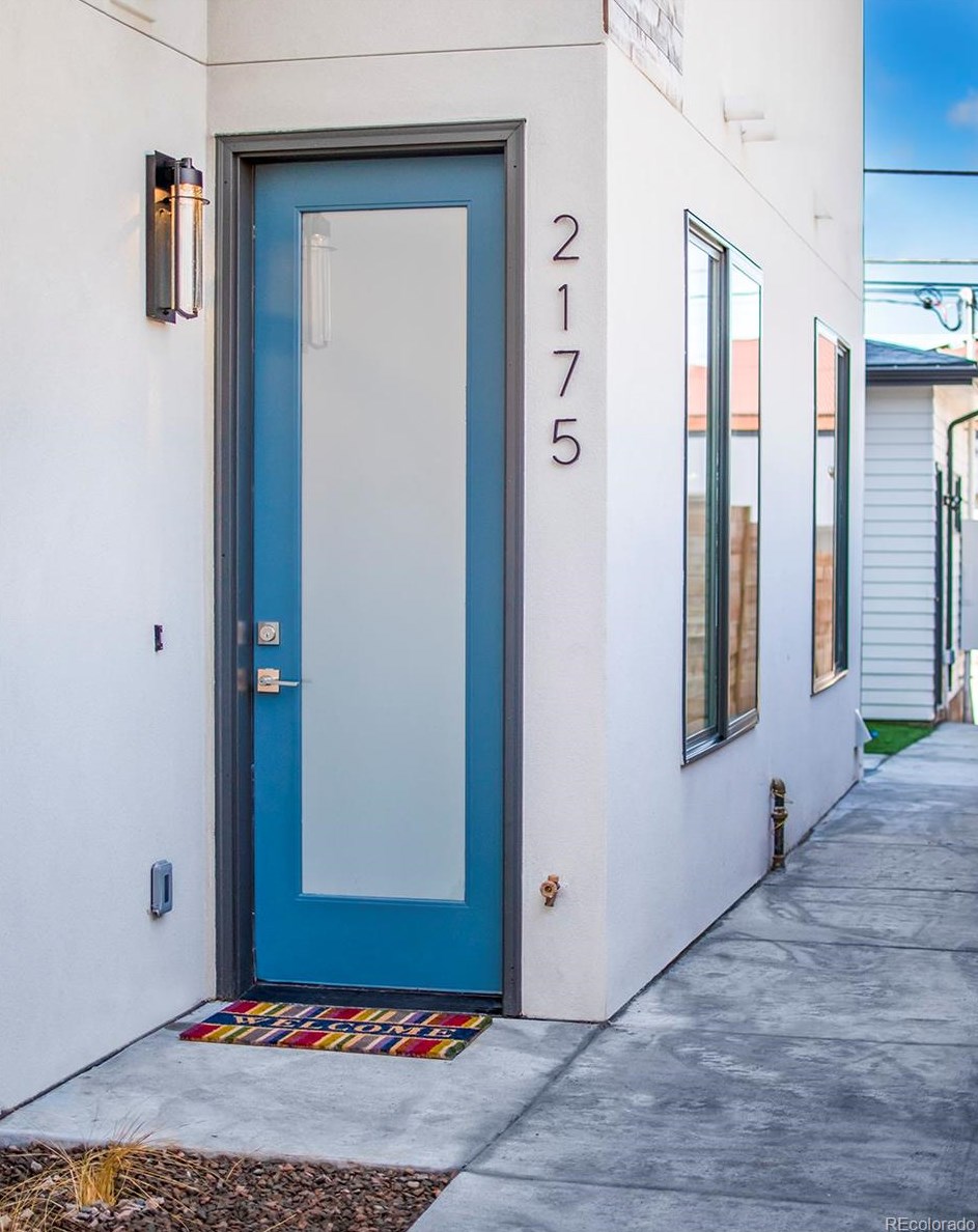 2175 Cherokee St, Denver CO  80223-5130 exterior