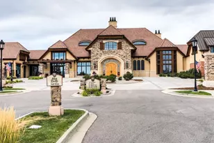 7585 S Quantock Ct, Aurora, CO 80016 - Photo 3