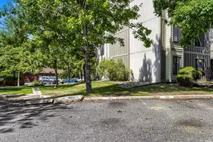 2525 S Dayton Way, Denver, CO 80231 - Photo 23