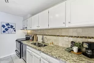 2 Adams St, Denver, CO 80206 - Photo 31