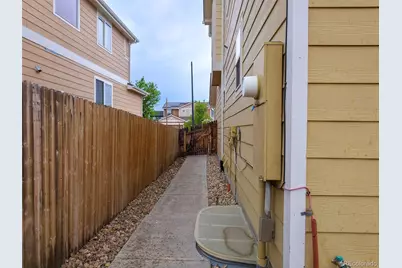 5560 Lewiston Street, Denver, CO 80239 - Photo 31