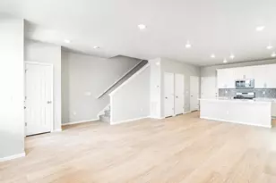 6385 N Netherland Ct, Aurora, CO 80019 - Photo 5