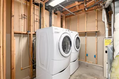 6879 S Roslyn Circle, Centennial, CO 80112 - Photo 33